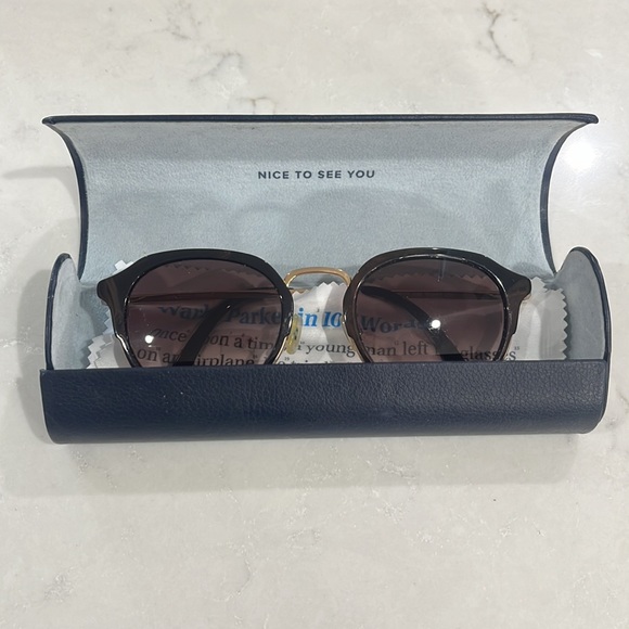 Warby Parker Wyatt women’s sunglasses - Picture 3 of 4